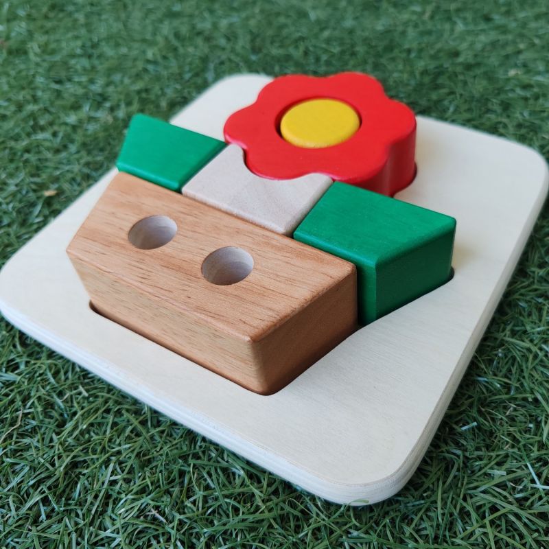 Image d'ambiance de présentation du produit Puzzle à encastrer Fleur (6 pièces) - Trousselier